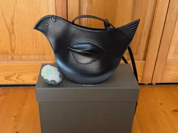 미나 페르호넨 새 미니백