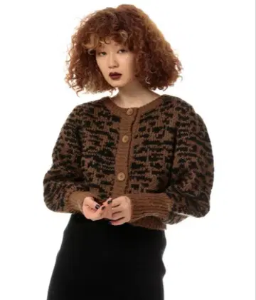 CLATTERING GIRAFFE CROP CD/니트 가디건