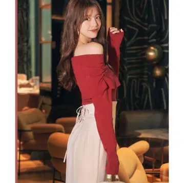 LILLIAN CARAT 오프숄더 니트 리리안 캐럿 빨간색 보르도