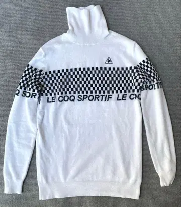 르꼬끄골프 터틀넥 스웨터