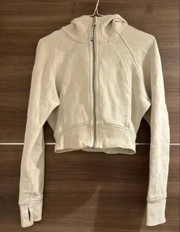 Lululemon 라이트 베이지 크롭 후디
