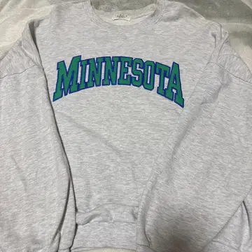 MINNESOTA 프린트 맨투맨 그레이