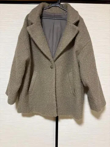 오버 사이즈 보아 코트