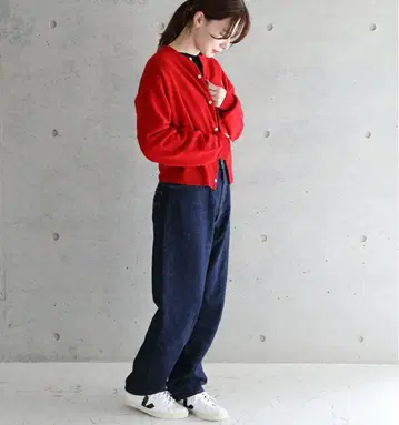 [ 가격 인하 중 ] 단톤 울 100% 가디건 빨간색 36