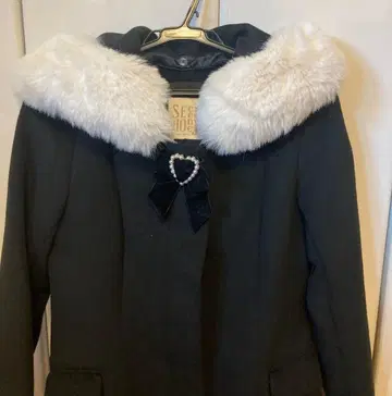 Secret Honey 블랙 A라인 코트