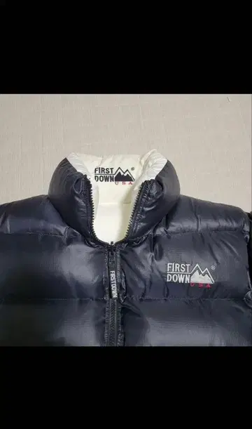 FIRST DOWN 다운 자켓 네이비