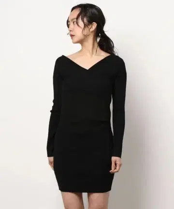 RESEXXY 블랙 타이트 드레스 긴팔