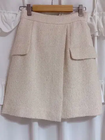 프로포션 플랩 미니 스커트