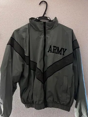 IPFU 트레이닝 자켓 미군 실물 ARMY M 사이즈