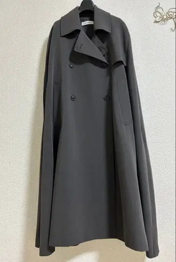 새상품 Priority 그레이 판초형 트렌치 28,600엔