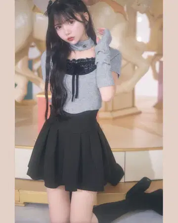 미셸 마카롱 슬림 레그 스커트 블랙 M