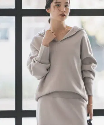 새상품급 noble 접결 턱 편직 후드 풀오버