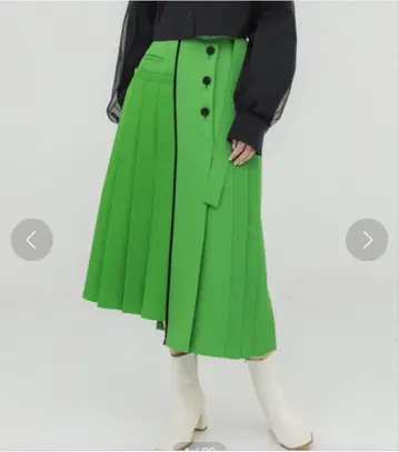 UNITED TOKYO 유나이티드 도쿄 아지메프리테드 스커트 그린