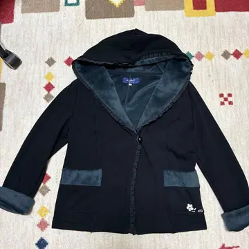 엠즈 그레이시 봄버 히트 프릴 디자인 후드 부착 자켓