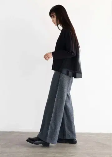 새상품 야마다야 MEDOC 백 튤 롱 슬리브 풀 오버 블랙