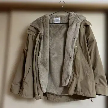 ikka 퍼 후드티 L 사이즈