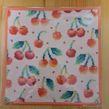 새상품 페이 WEB 한정판 손수건 체리 도트