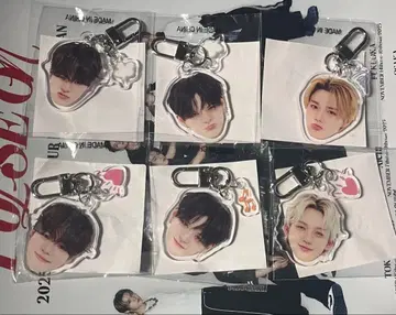 TREASURE 캡슐 토이 얼굴 아크릴 키링 현석 요시 재혁 도영