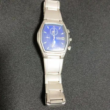 정크제품 블루 손목시계