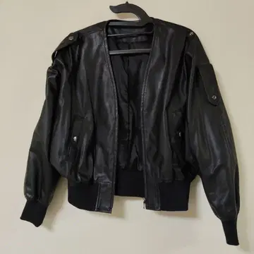 블랙 에코 가죽 자켓