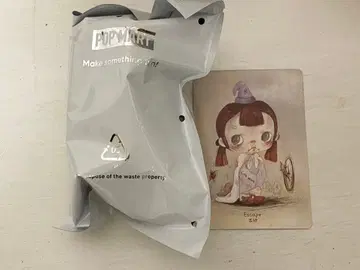 POP MART tinytiny Escape 피규어