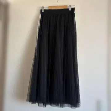 새상품급 파시오네 사이드 라인 샤샤 스커트 블랙
