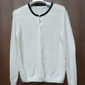 새상품급 유니클로 캐시미어 100% 크림색 가디건 M