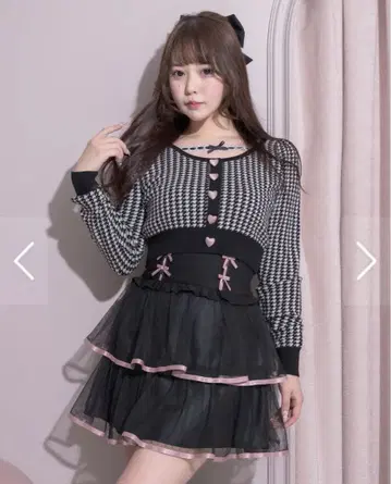 pium 레이스 테이프 하트 버튼 니트 블랙 믹스