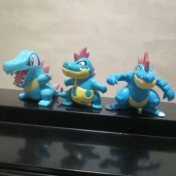 몬코레 와니노코 알리게이츠 오다일 포켓몬 피규어