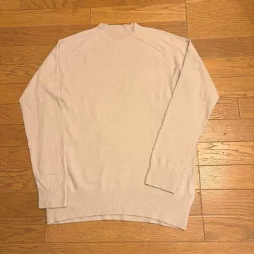 뮤즈 두지엠 클라세 긴팔 울 니트.