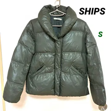 SHIPS 다크 그린 숏 기장 다운 자켓