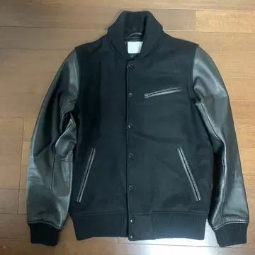 어반 리서치 ID 블랙 울 가죽