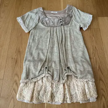 [ 새상품급 ] axes femme 엑시즈팜 튜닉 반팔 퍼 레이스