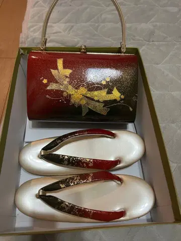 조리와 백 세트 빨강 금색 디자인