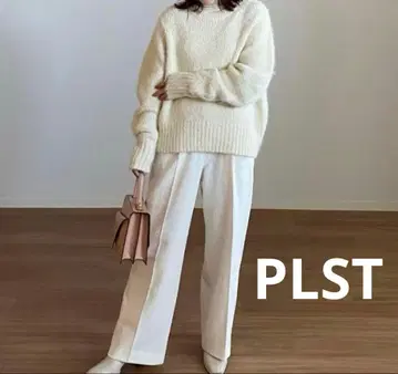 새상품급 PLST 플라스테 스팽글 백 슬릿 니트