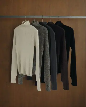 anuke Slit Turtle Knit