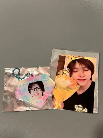 컬러풀 다이아몬드 코지츠안 트레이딩 카드, 아크릴 키링