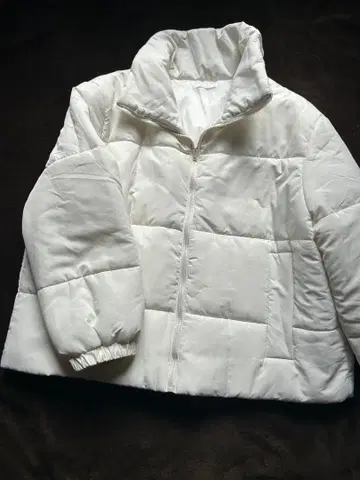 화이트 다운 자켓 L 사이즈