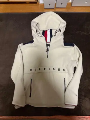 타미힐피거 화이트 플리스 후드티