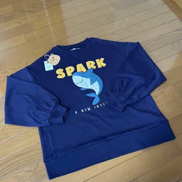 LIVELY 샤크 디자인 맨투맨