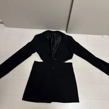 블랙 테일러드 자켓