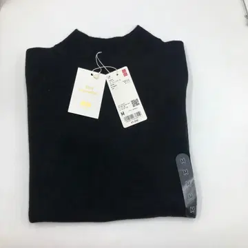 새상품 유니클로 캐시미어 스웨터 니트 캐시미어 캐시미어 모크넥 M