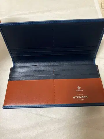 에팅거 장지갑 한큐 한정 컬러 정가 59,400엔