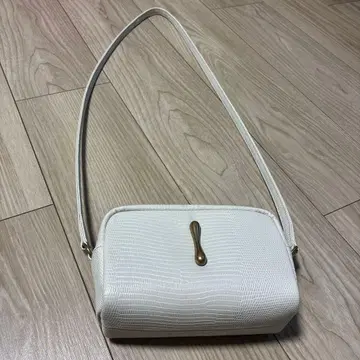 토프앤로드스톤 악어 엠보싱 숄더백