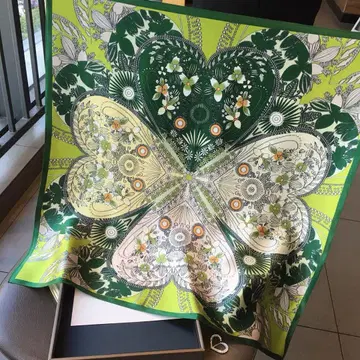 꽃무늬 실크 100% 스카프 그린 올 시즌 실크 반다나 약 66cm