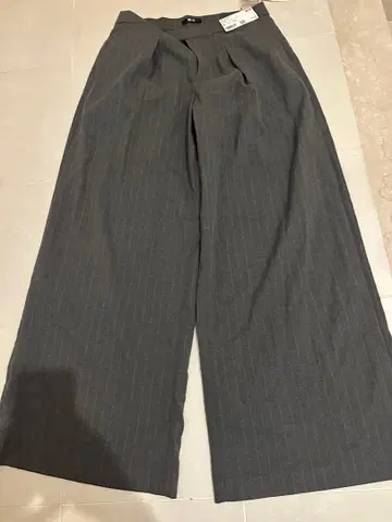 유니클로C 그레이 스트라이프 슬랙스 M 사이즈