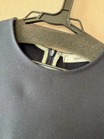 [ 택 포함 새상품! 완판템 ] yori 더블 크로스 Tee 블라우스