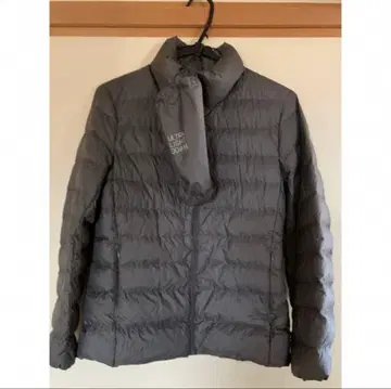 유니클로 울트라 라이트 다운 자켓 M 사이즈