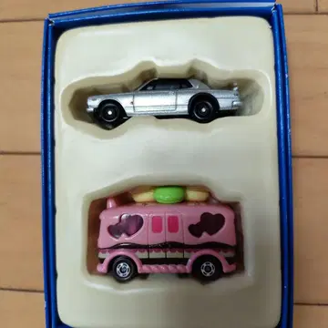 타카라토미 2015년 특별 기획 세트 미니카 스카이라인 2000GTR