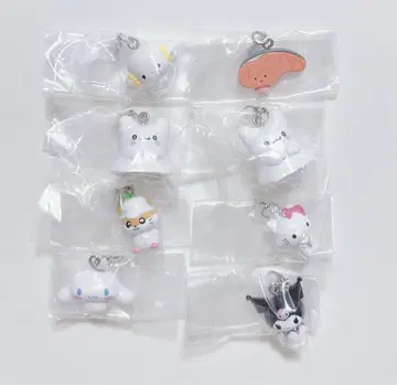 산리오 시나몬 쿠로미 챠미키티 메지루시 액세서리